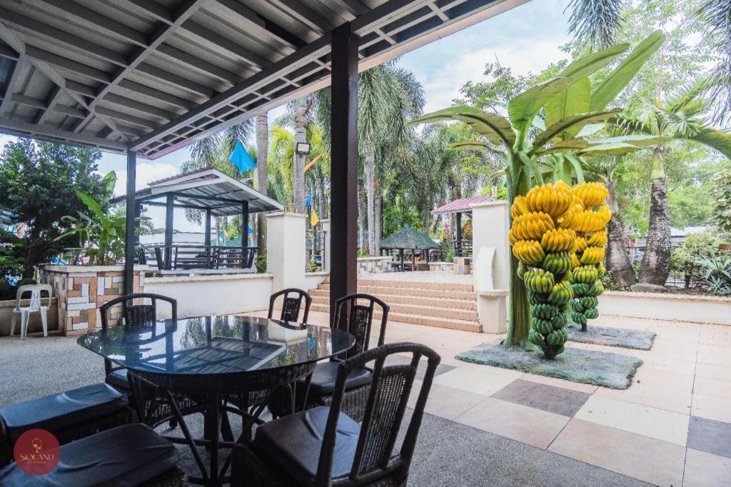 Quezon Premier Hotel - Candelaria Candelaria  Zewnętrze zdjęcie