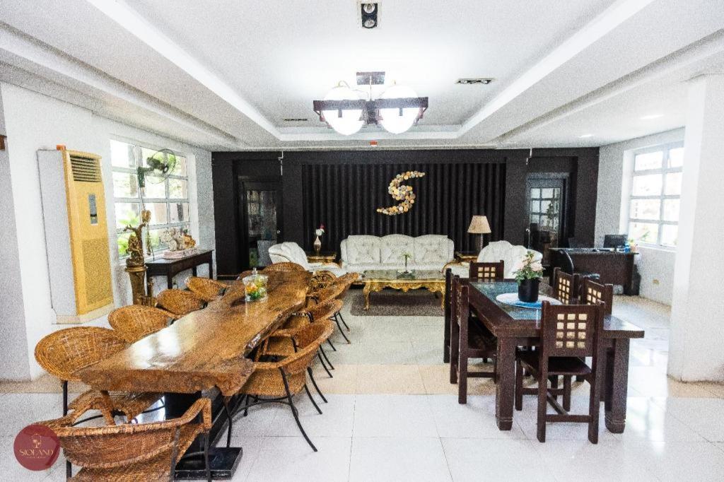 Quezon Premier Hotel - Candelaria Candelaria  Zewnętrze zdjęcie