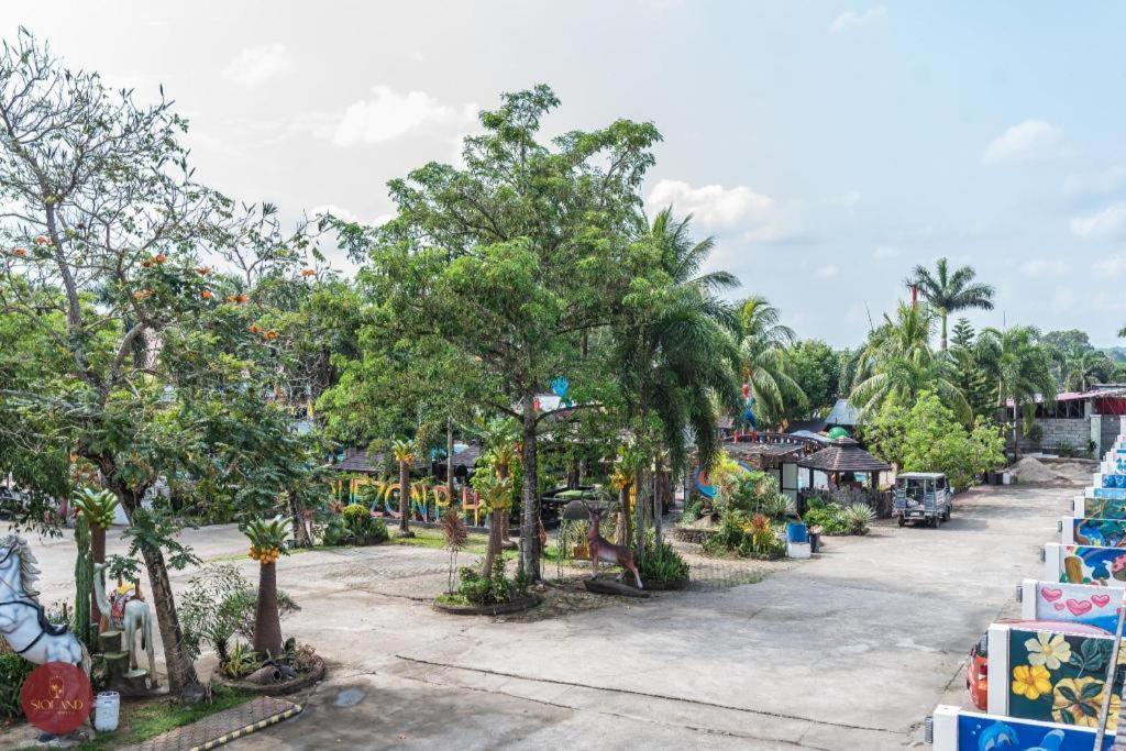 Quezon Premier Hotel - Candelaria Candelaria  Zewnętrze zdjęcie