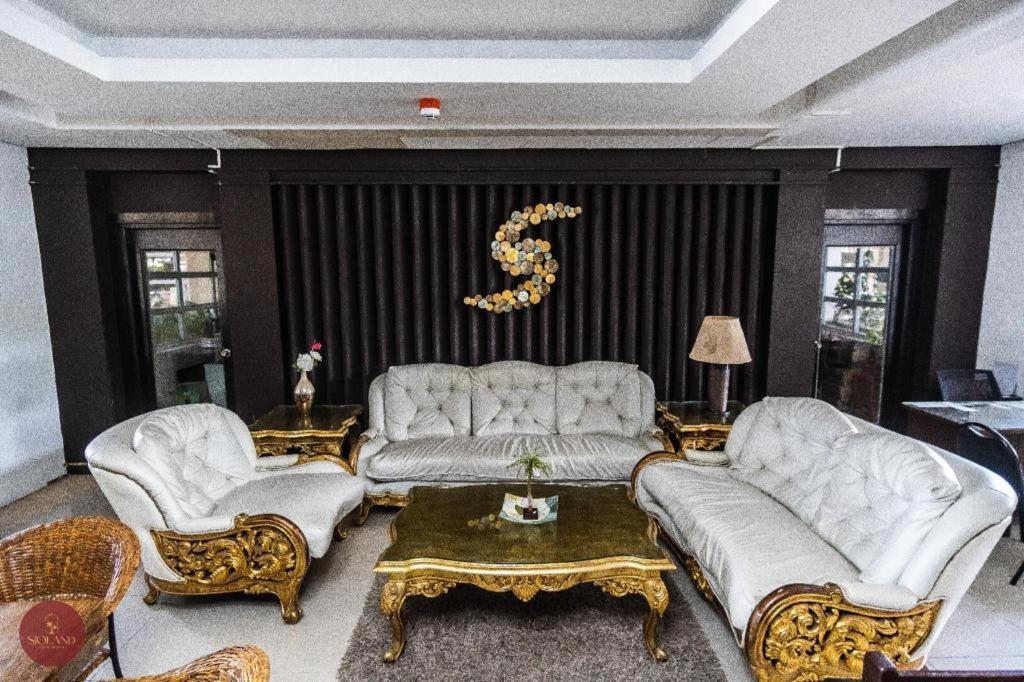 Quezon Premier Hotel - Candelaria Candelaria  Zewnętrze zdjęcie