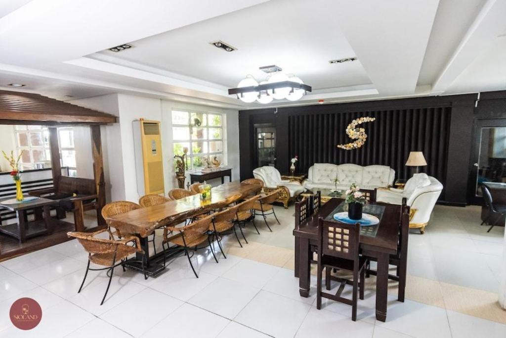 Quezon Premier Hotel - Candelaria Candelaria  Zewnętrze zdjęcie