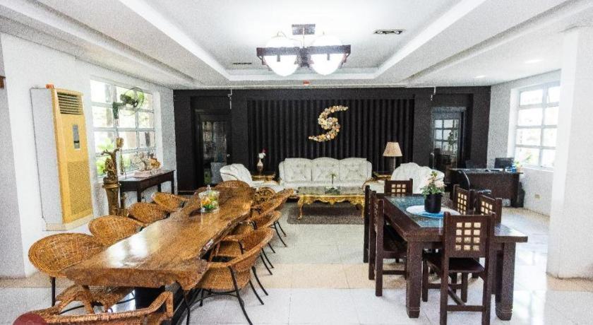 Quezon Premier Hotel - Candelaria Candelaria  Zewnętrze zdjęcie
